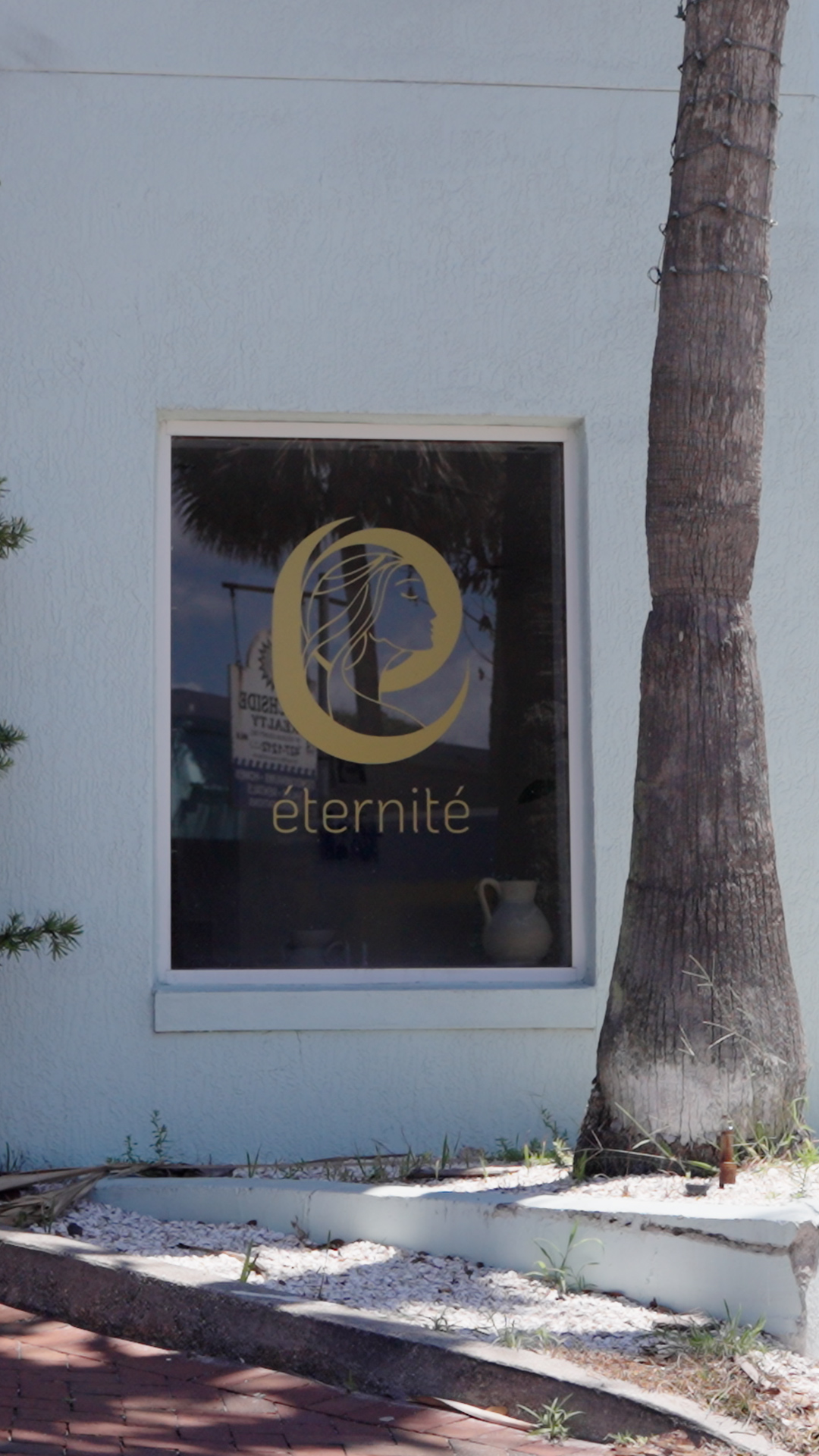Eternite Spa studio exterior in New Smyrna Beach
